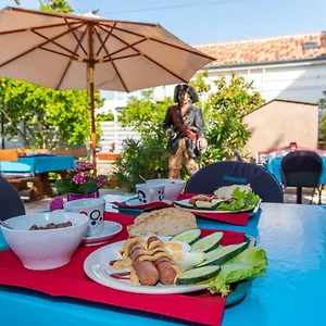 https://pansion-pirat.hotelinzadar.com